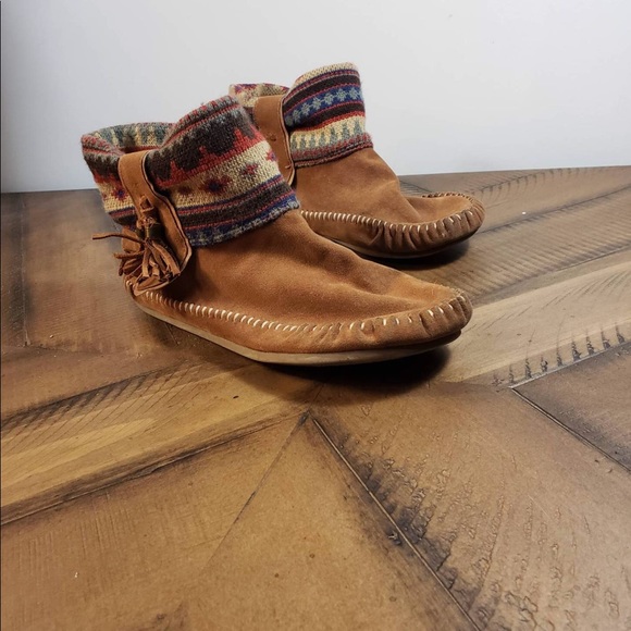 rock and candy moccasins